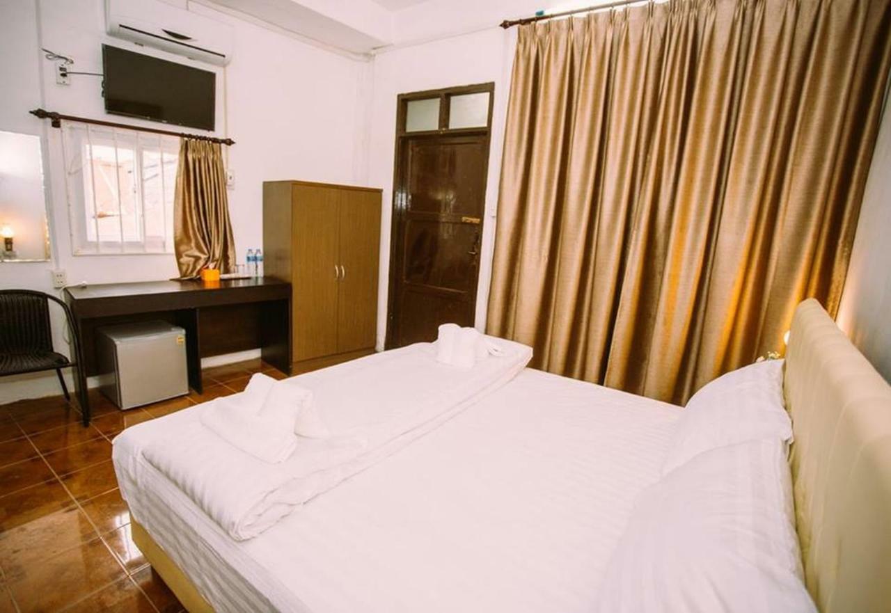 Green Box Capsule Hostel & Hotel Vientiane Exterior photo